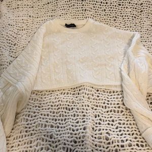 PrettyLittleThing Tops - Cropped cream sweater PrettyLittleThing Tops - Cropped cream sweater